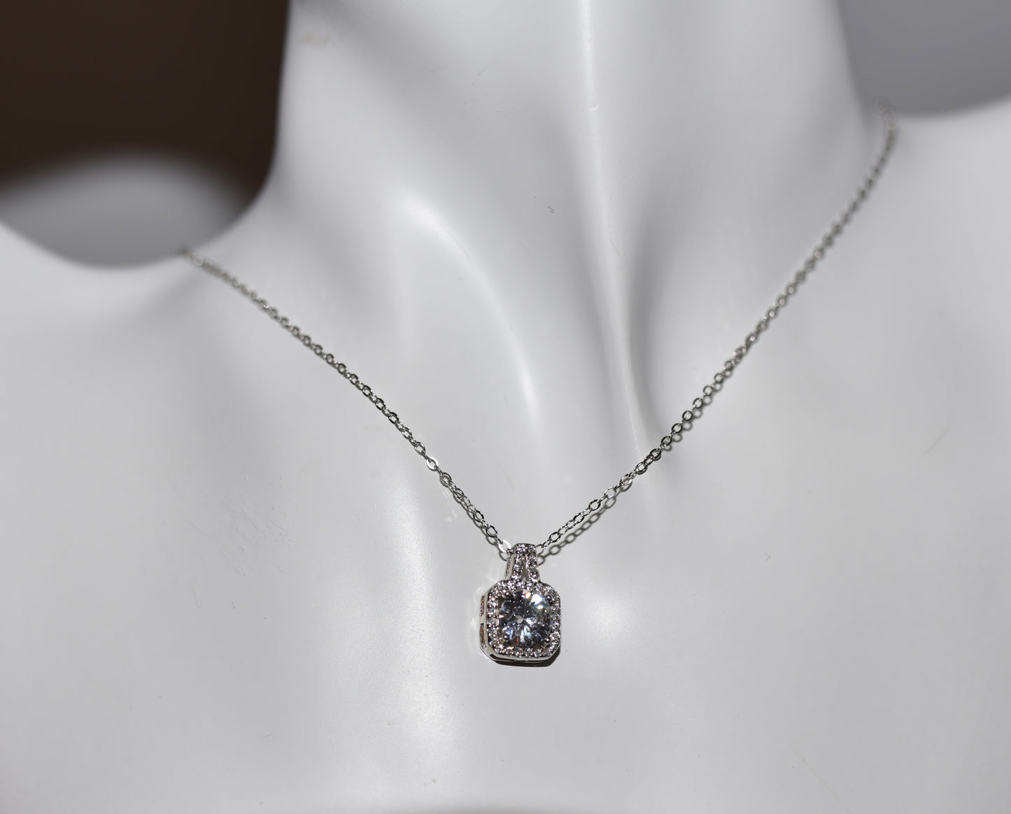 Lumina Necklace